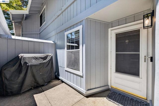 4125 Amberwood Cir, Pleasanton, CA 94588