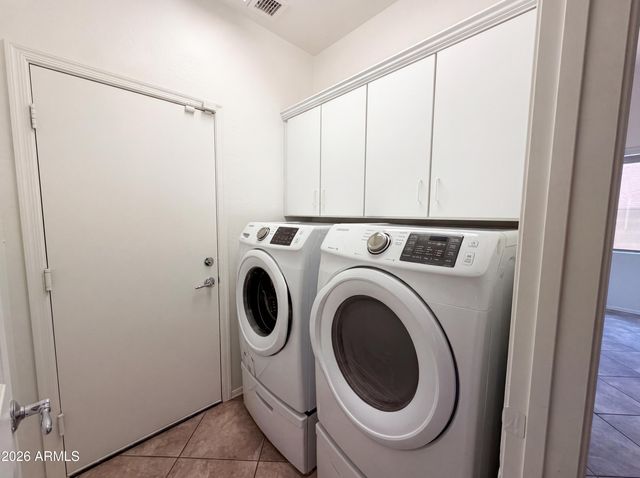 38034 N HUDSON Trail, Anthem, AZ 85086