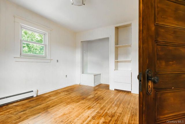 54 Linderman Avenue, Kingston, NY 12401