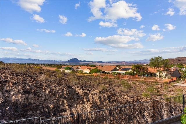 2004 Peaceful Mesa Court, Henderson, NV 89052