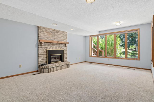1200 Summit Oaks Drive, Burnsville, MN 55337