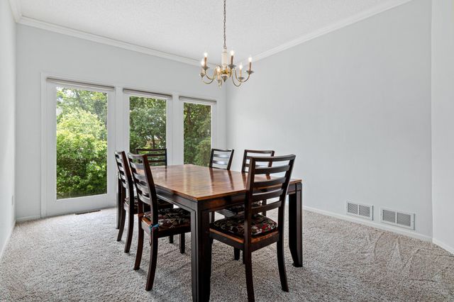 1200 Summit Oaks Drive, Burnsville, MN 55337