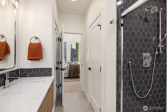 10815 11th Avenue NE, Seattle, WA 98125