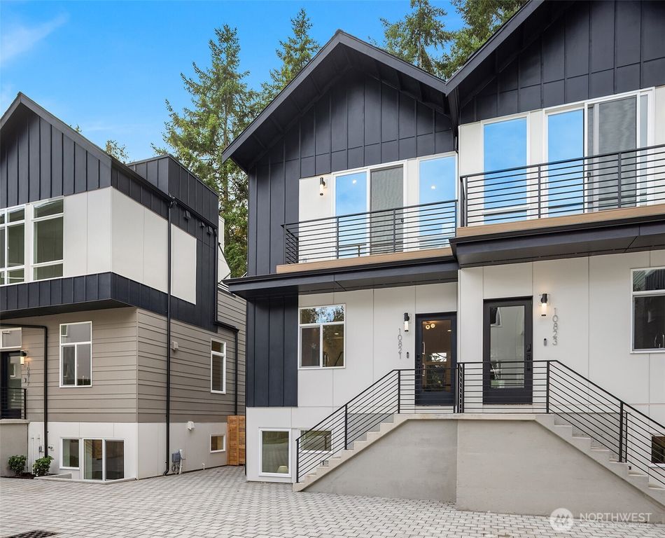 10815 11th Avenue NE, Seattle, WA 98125