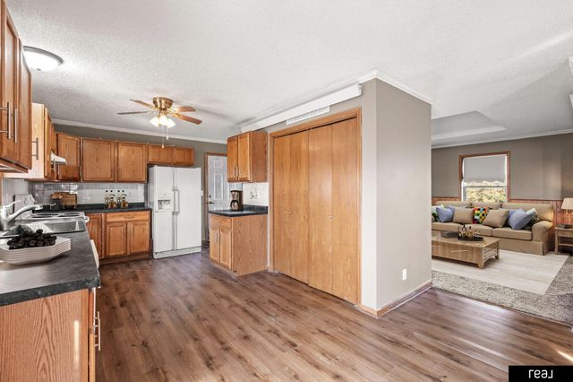 26110 W Maple Road, Waterloo, NE 68069