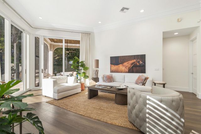 2707 Players Court, Wellington, FL 33414