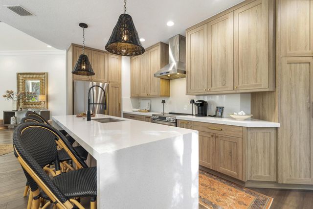 2707 Players Court, Wellington, FL 33414