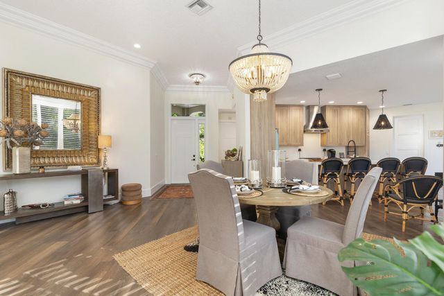 2707 Players Court, Wellington, FL 33414