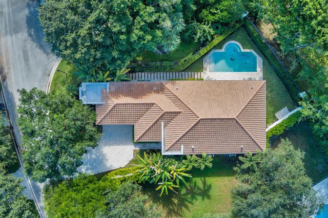 2707 Players Court, Wellington, FL 33414