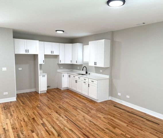 1440 S Kedvale Avenue, Chicago, IL 60623