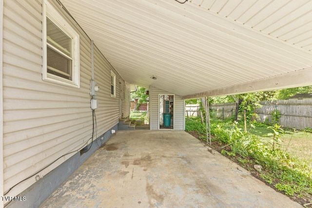 115 Alexander Street, Hampton, TN 37658