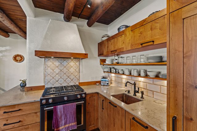 225 E Houghton Street, Santa Fe, NM 87505