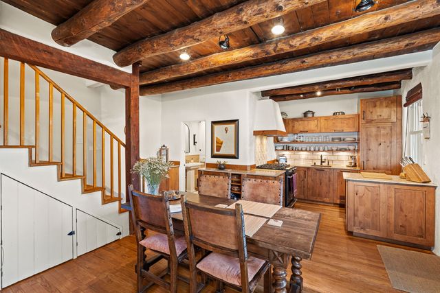 225 E Houghton Street, Santa Fe, NM 87505