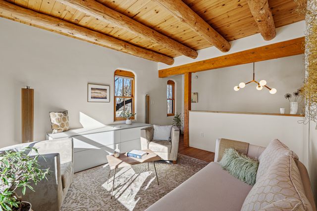 225 E Houghton Street, Santa Fe, NM 87505