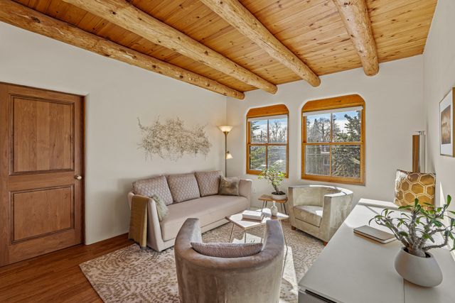 225 E Houghton Street, Santa Fe, NM 87505