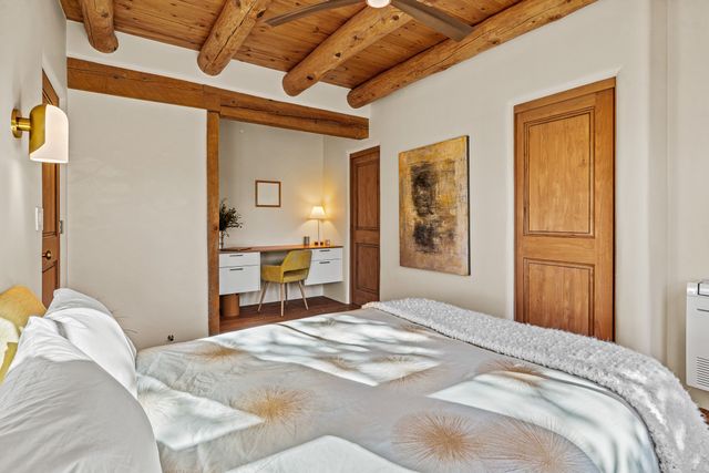 225 E Houghton Street, Santa Fe, NM 87505