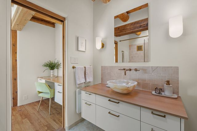 225 E Houghton Street, Santa Fe, NM 87505