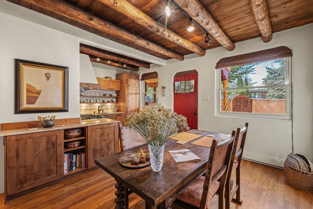 225 E Houghton Street, Santa Fe, NM 87505