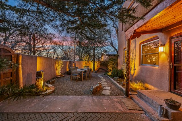 225 E Houghton Street, Santa Fe, NM 87505