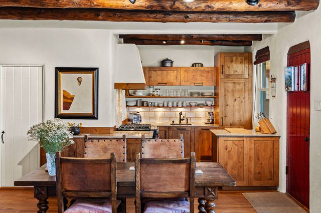 225 E Houghton Street, Santa Fe, NM 87505