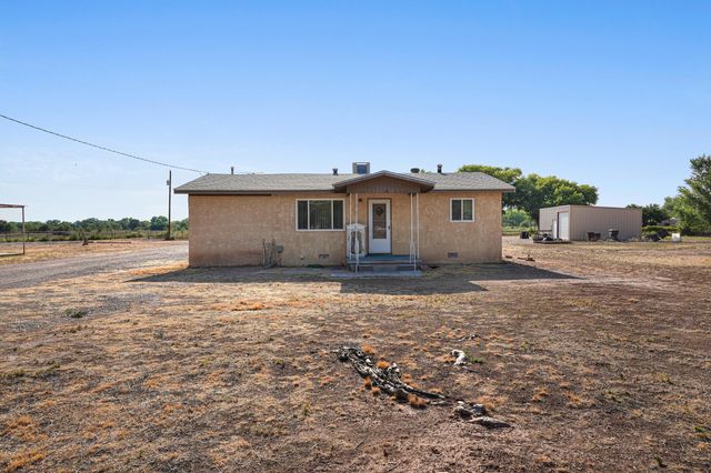 3 Ernesto Lane, Los Lunas, NM 87031