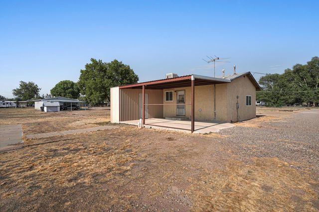 3 Ernesto Lane, Los Lunas, NM 87031