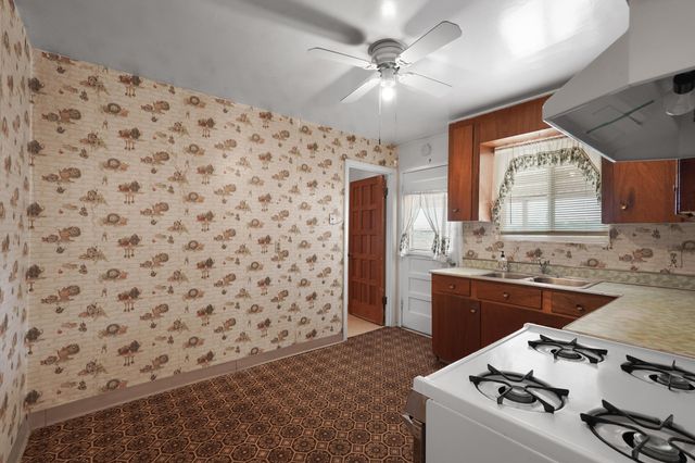 3 Ernesto Lane, Los Lunas, NM 87031