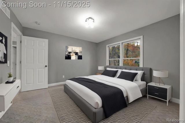 9751 Kingston Pointe Drive, Clarkston, MI 48348