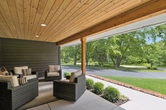 4430 Shady Lane, Minnetrista, MN 55364