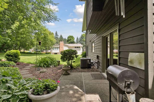 4430 Shady Lane, Minnetrista, MN 55364