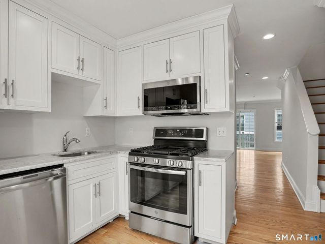 20 Third Street 14, Stamford, CT 06905