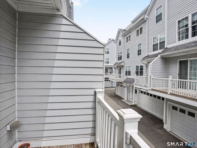 20 Third Street 14, Stamford, CT 06905