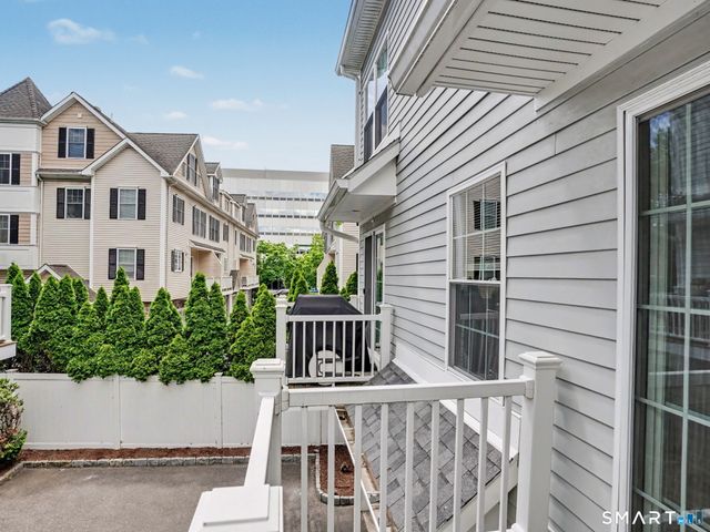 20 Third Street 14, Stamford, CT 06905