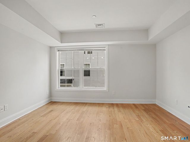 20 Third Street 14, Stamford, CT 06905