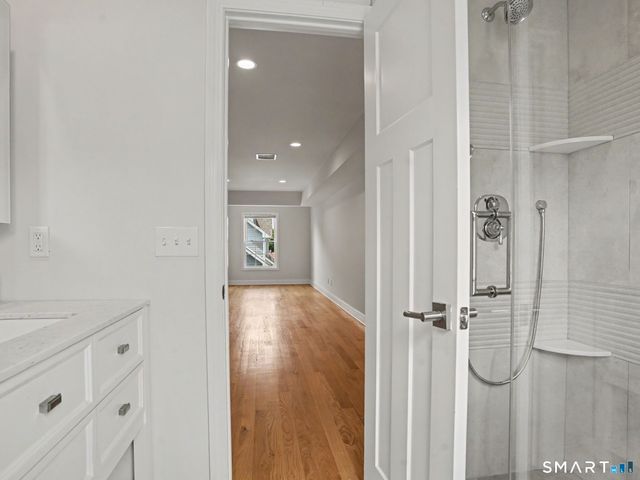 20 Third Street 14, Stamford, CT 06905