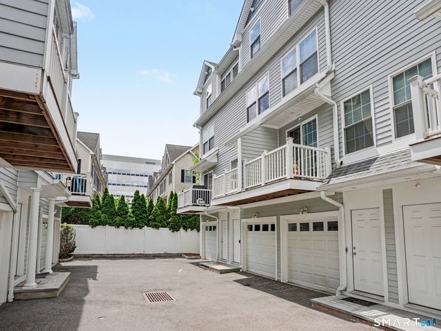 20 Third Street 14, Stamford, CT 06905