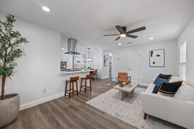 6003 Calloway Court, Fort Worth, TX 76114