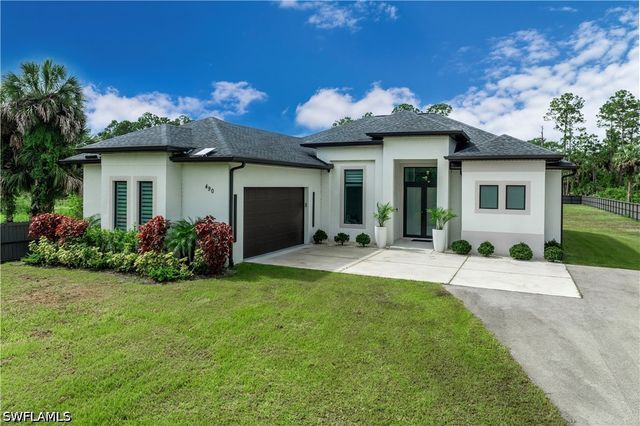 490 39th AVE NE, Naples, FL 34120