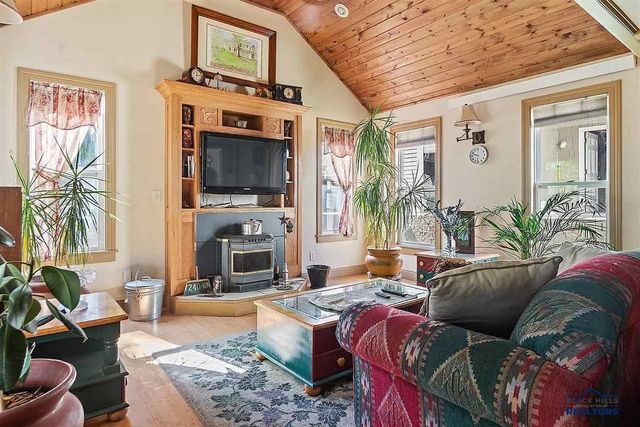 51 2ND ST, Lead, SD 57754