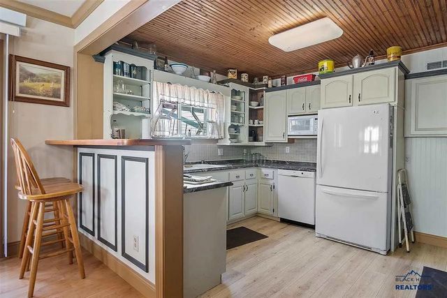 51 2ND ST, Lead, SD 57754