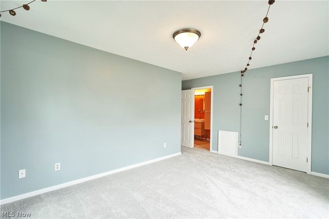 28180 Detroit Road D1, Westlake, OH 44145