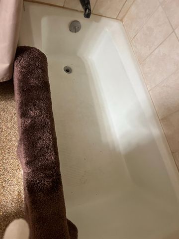 402 Mainberry Drive, Madera, CA 93637