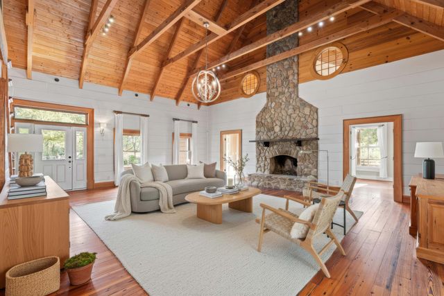 4400 Wando Farms Road, Mount Pleasant, SC 29429