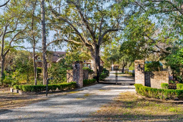 4400 Wando Farms Road, Mount Pleasant, SC 29429