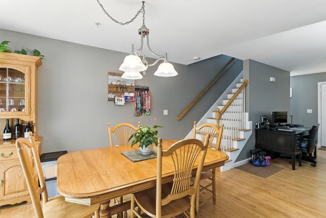 8 Trestle Way, Dover, NH 03820