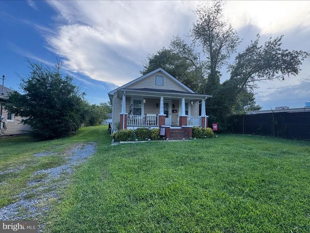 102 HILLCREST DR, Fredericksburg, VA 22401