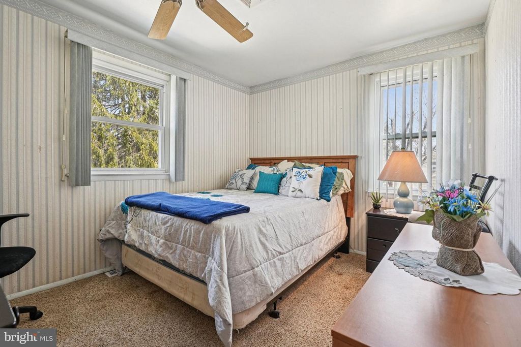 Image 21 of property listing at 41 HARDING, Ewing, NJ 08618