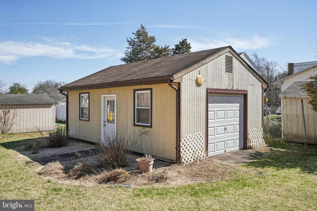 Image 50 of property listing at 41 HARDING, Ewing, NJ 08618