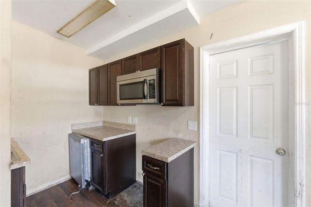 762 VALENCIA AVENUE, Orange City, FL 32763