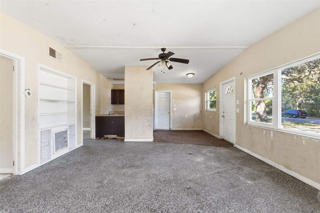 762 VALENCIA AVENUE, Orange City, FL 32763